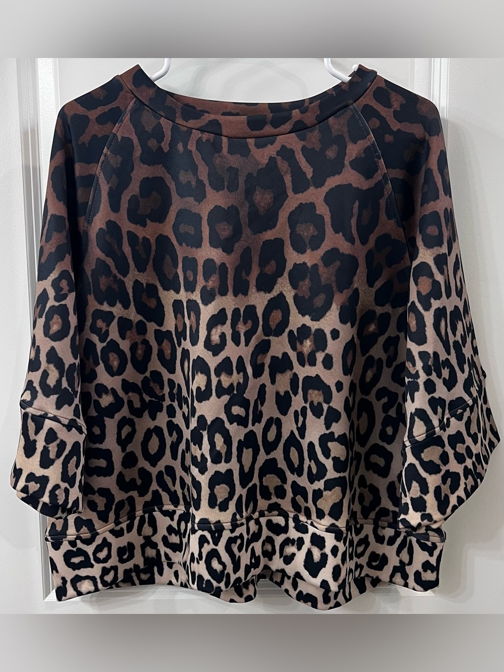 NWT Tahari Scubba Knit Leopard Print Sweatshirt, XL